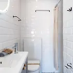 Exquisite 2 Bedroom Apt, Pool, Views