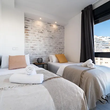 Exquisite 2 Bedroom Apt, Pool, Views Apartamento