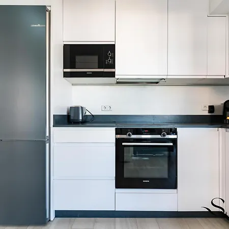 Exquisite 2 Bedroom Apt, Pool, Views * Торремолінос