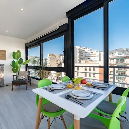 Exquisite 2 Bedroom Apt, Pool, Views * Torremolinos