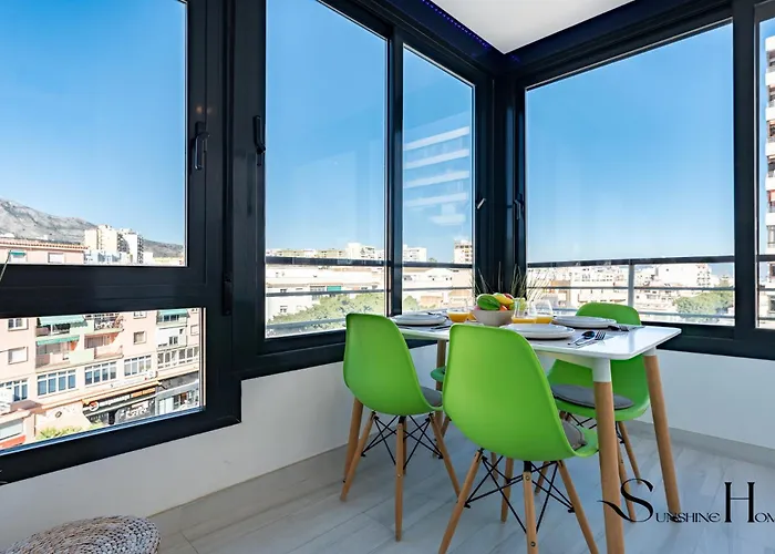 Exquisite 2 Bedroom Apt, Pool, Views Apartment Torremolinos