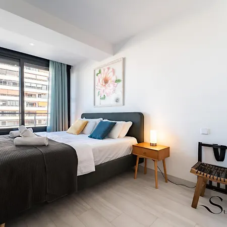 公寓 Exquisite 2 Bedroom Apt, Pool, Views
