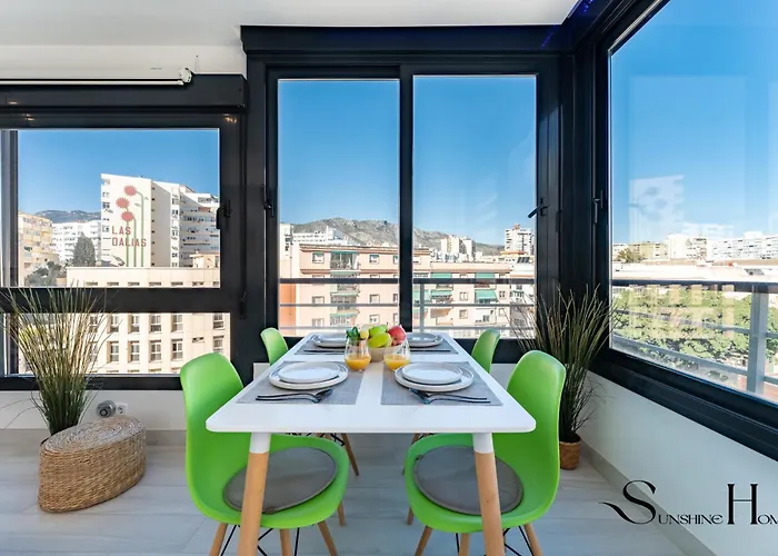 Apartament Exquisite 2 Bedroom Apt, Pool, Views *